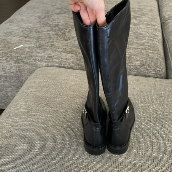 LIKE NEW LA CANADIENNE Waterproof Leather Boots! - Picture 7 of 12